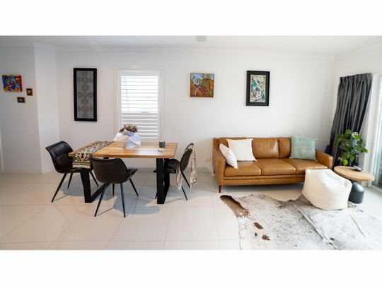 Urban Living in Annerley! - Photo 1