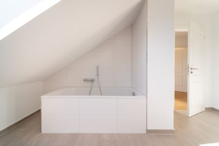 Tolle 3,5-Raumwohnung mit Sonnenbalkon in beliebter Lage - Photo 4