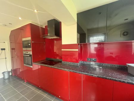 1 bedroom semi-detached house to rent - Photo 4