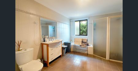 Beautiful 2 Bedroom Home - Photo 3