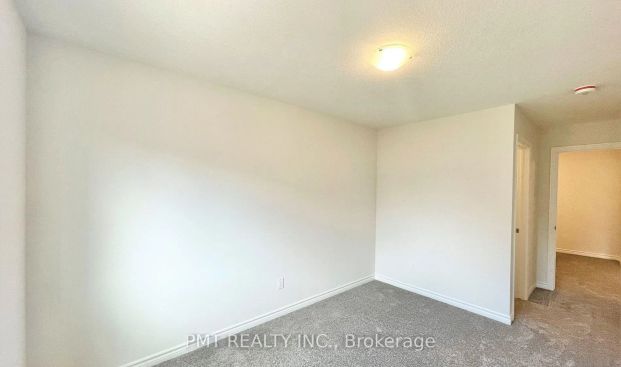 Property For Lease | X9262598 - Photo 1