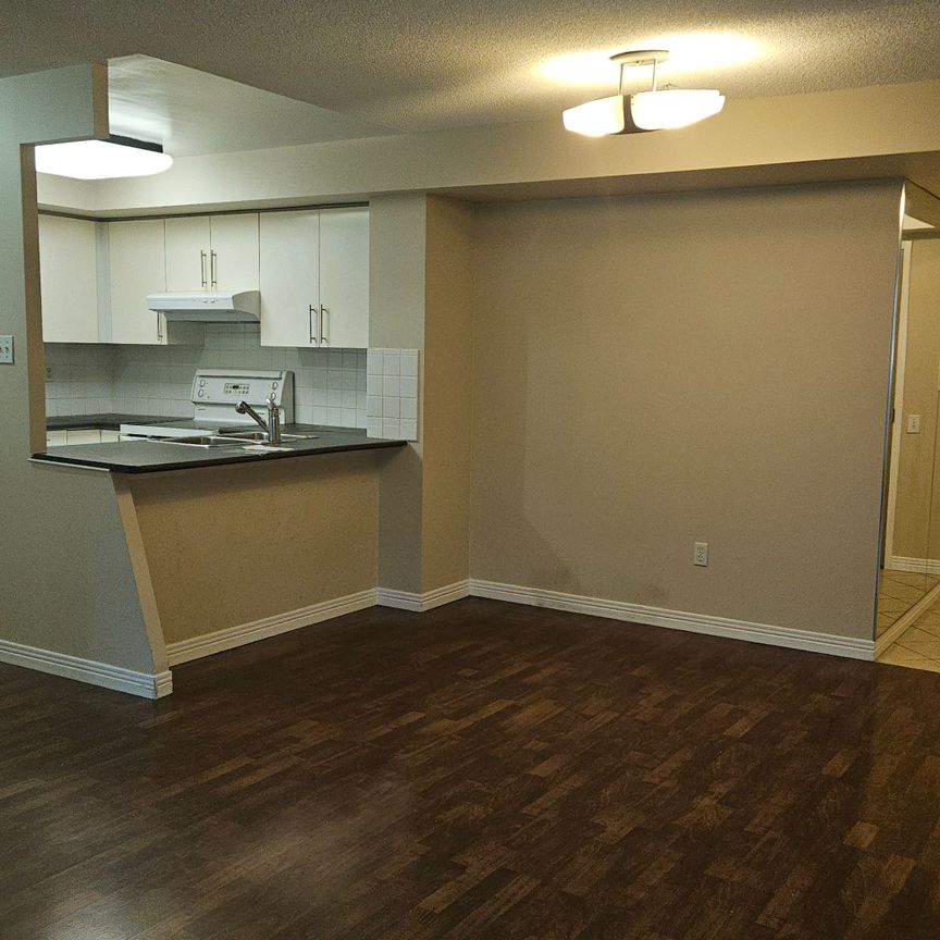 For Lease - 942 Yonge Street Unit# 517, Toronto, Ontario - Photo 1