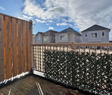 For Lease - 806 Audley Road, Ajax, Ontario - Photo 2