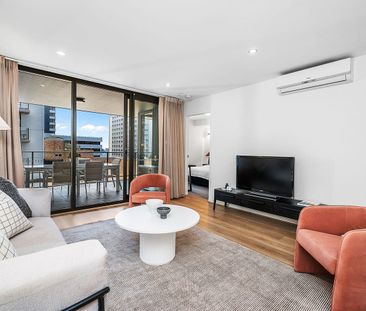 STYLISH AND REFRESHED 2x2 AT AU - Photo 2