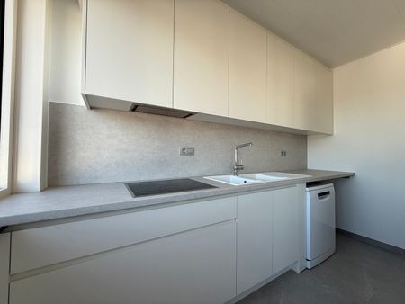 Recent gerenoveerd appartement in doodlopende straat - Photo 3