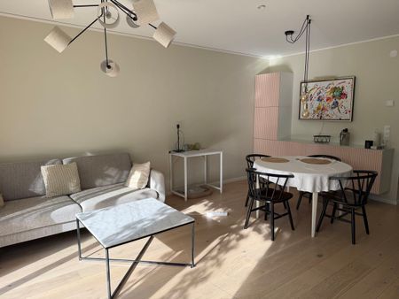 Ljus 2 rok med dubbla uteplatser i Porslinskvarteren, Gustavsberg – uthyres långsiktigt - Foto 3