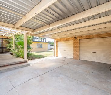 Fresh Living in Shepparton – Stylish Home with Newly Renovated Bath... - Photo 2