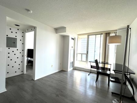 For Lease - 3 Pemberton Avenue Unit# 2301, Toronto, Ontario - Photo 3