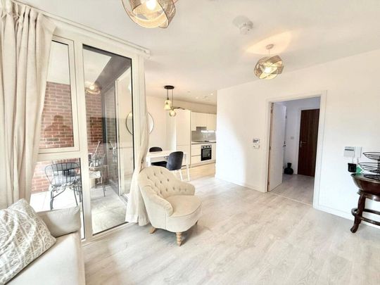 1 bedroom apartment to rent - Photo 1