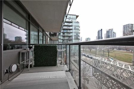 550 Wellington Lofts 55 , #437 - Photo 4