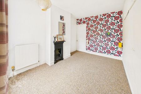 3 bedroom terraced house to rent - Photo 5