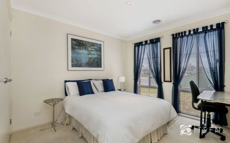 Spacious family home in quiet location - Photo 4