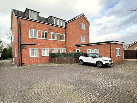 3 bedroom apartment to rent - Photo 2