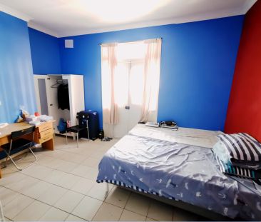 Single Bedroom - Photo 3