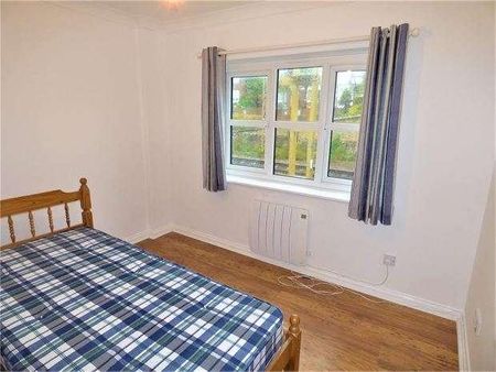 High Street, Leigh On Sea, Leigh On Sea, SS9 - Photo 2