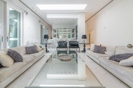 Casa em Condomínio com 4 quartos e 724m² para alugar em Chapéu do Sol, Porto Alegre. - Photo 2