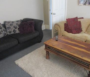 5 bedroom terraced house to rent - Photo 3