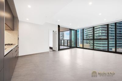 Luxury 2 Bedroom with Harbour Bridge View - Photo 1