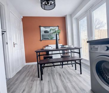 2 bedroom semi-detached house to rent - Photo 2