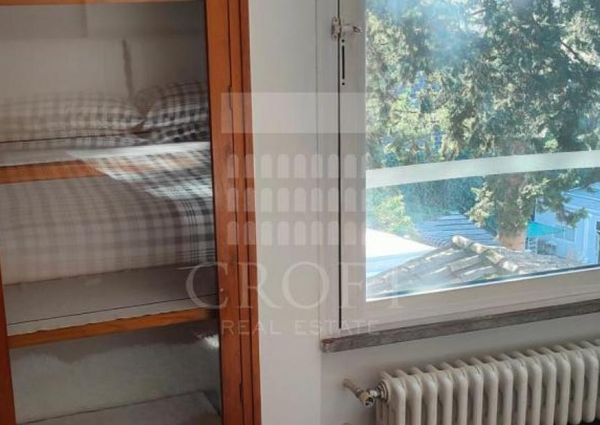Piazza del Popolo: Lovely, modern 1 bedroom in private Villa. Entrance, spacious living-dining, fully equipped kitchen, bath and private terrace. Parquet floors Air conditioning, bright and silent. rif 364