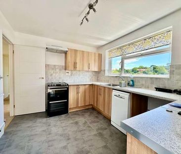 Hillview Road, Hythe, SO45 - Photo 6