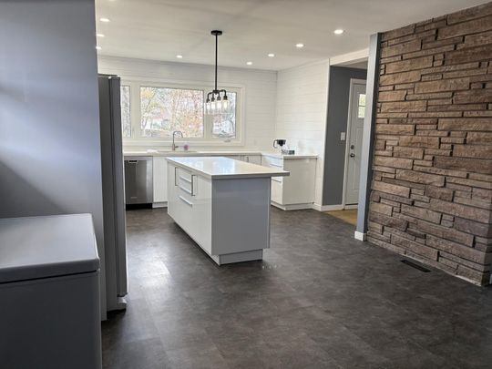 For Lease - 312 Grantham Avenue, St. Catharines, Ontario - Photo 1