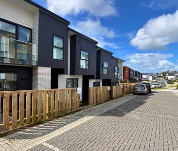 Modern Comfort & Style - Photo 5