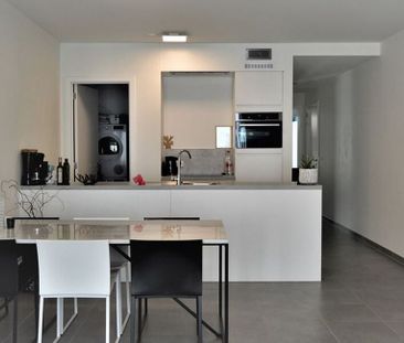 Appartement te huur in Antwerpen voor € 1.250 met 2 slaapkamers - Photo 2