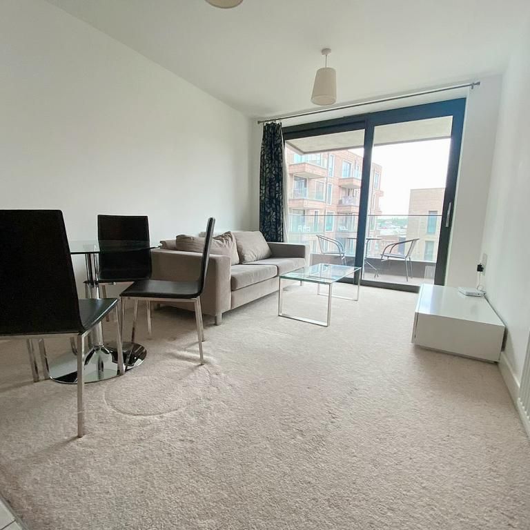 1 bedroom flat to rent - Photo 1