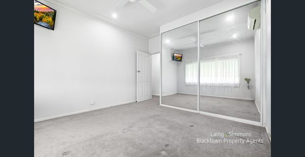 FAIRFIELD WEST CHARM! - Photo 1