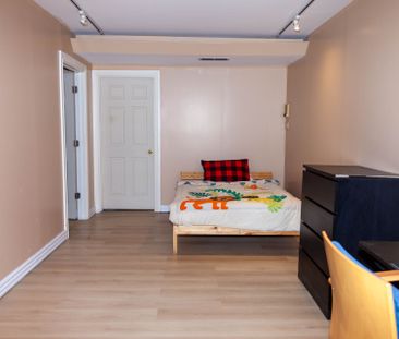 For Lease - 2B Debell Lane, Toronto, Ontario - Photo 1