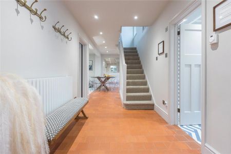 5 bedroom semi-detached house to rent - Photo 5