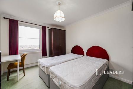 2 bedroom apartment to rent Blount Road, Portsmouth, PO1 - Photo 4