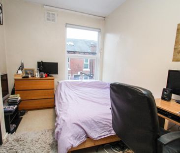 2 bedroom terraced house to rent - Photo 6