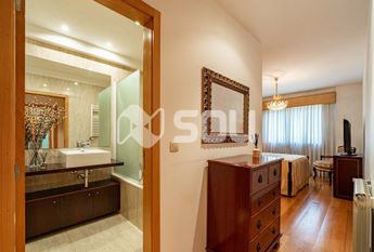Apartamento T4 em Porto