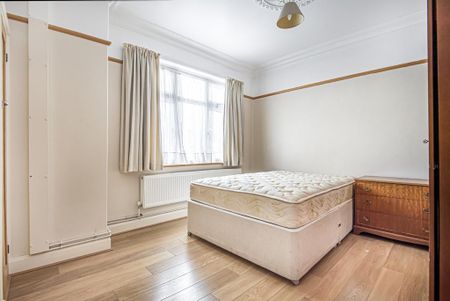 3 bedroom maisonette to rent - Photo 2