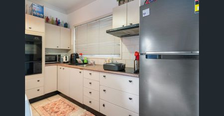 Low Maintenance Villa Living - Photo 3