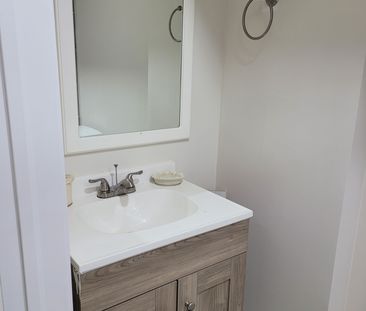 For Lease - 383 Jay Crescent Unit# Walkout Bsmt, Orangeville, Ontario - Photo 5