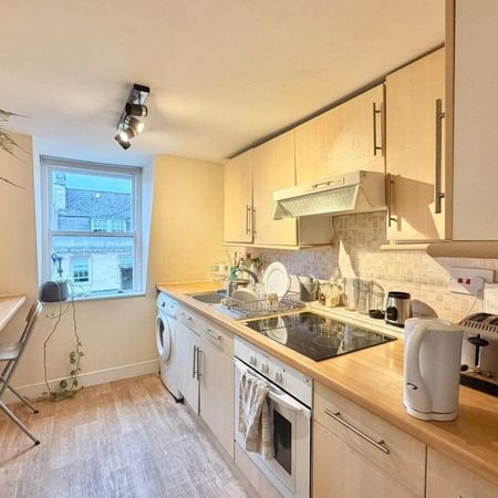 Russell Street - Photo 3