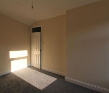 1 bedroom end of terrace house to rent - Photo 2