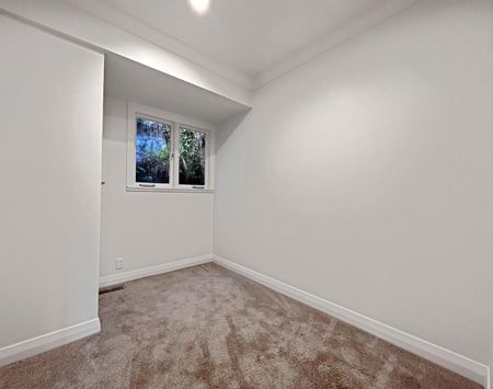 Welcome to 38 Hawker Street in Mount Victoria - Photo 4