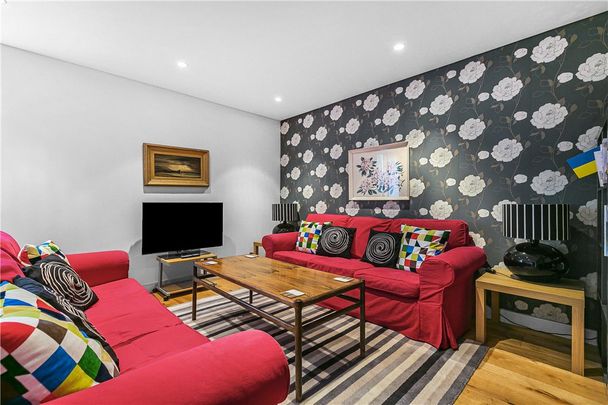 Bermondsey Square, London, SE1 3FD - Photo 1