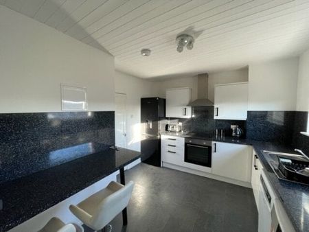 Northgate Road , Glasgow - Photo 3