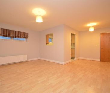 Apt 22 Grafton Court, 85 Kings Road, Belfast, BT5 7BU - Photo 2