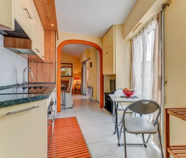 NICE- BOULEVARD CARLONE, 2 pièces meublé avec terrassé au dernier é... - Photo 4