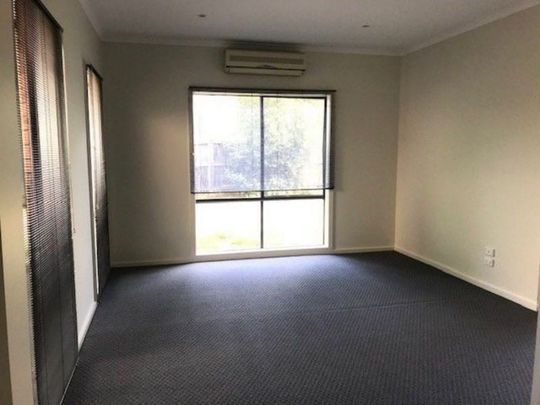 Location Location! - Photo 1