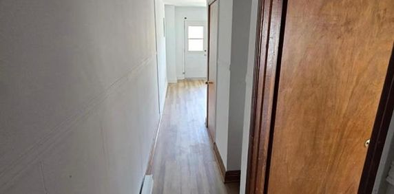 Appartement Villeray/Saint-Michel/Parc-Extension (Montréal) À Louer - Photo 2