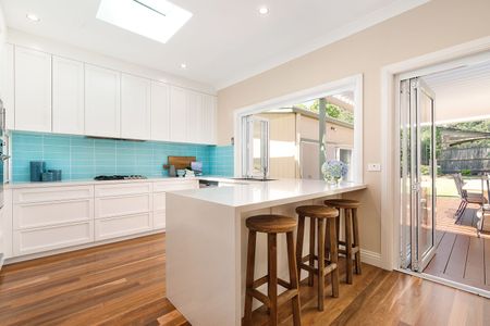 16 Wallalong Crescent, West Pymble - Photo 4