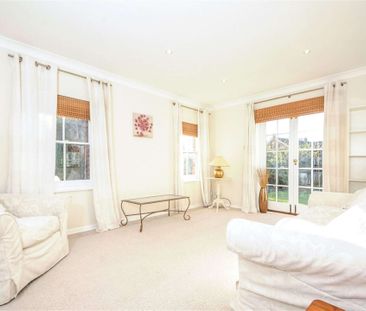 A charming detached cottage. - Photo 1