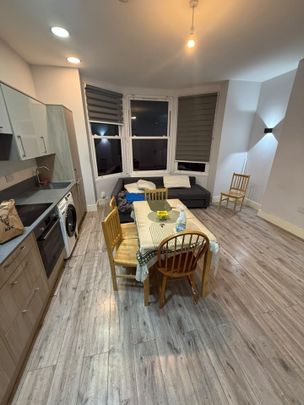 3 Bed Flat, Stuart Crescent, N22 - Photo 1